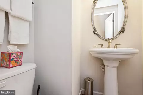 Entry Way - 4902 Collingtons Bounty Dr, Bowie, MD 20720 photo 2 of 3