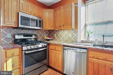712 Main St, Laurel, MD 20707 photo 8