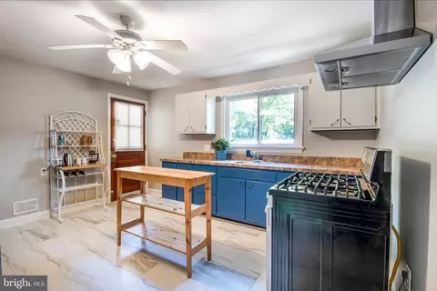 13102 Brandywine Rd, Brandywine, MD 20613 photo 23