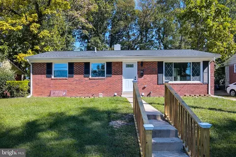 2006 Lakewood St, Suitland, MD 20746