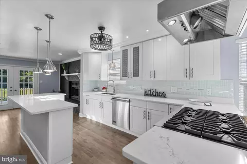 11401 Lenox Dr, Marlboro, MD 20774