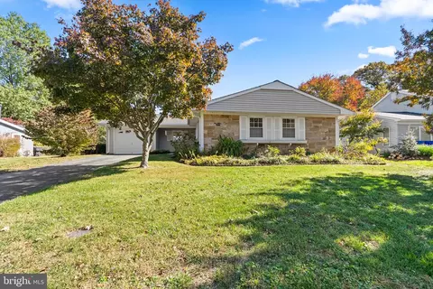 12211 Westmont Ln, Bowie, MD 20715