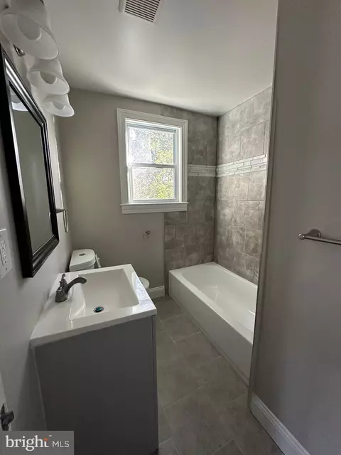 9157 Lanham Severn Rd, Lanham, MD 20706 photo 11