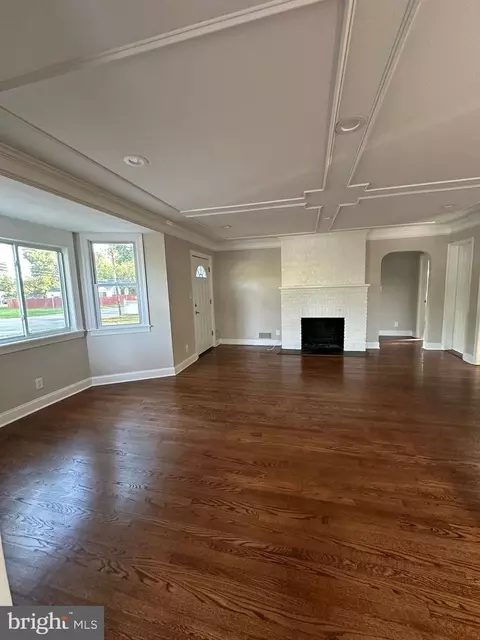 9157 Lanham Severn Rd, Lanham, MD 20706 photo 5