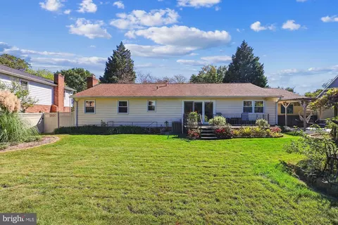15806 Wayne Ave, Laurel, MD 20707 photo 2