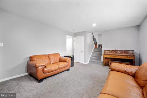 Entry Way - 6711 Longridge Dr, Lanham, MD 20706 photo 4 of 5