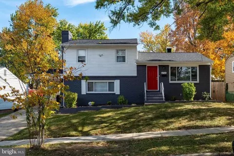 Exterior - 6711 Longridge Dr, Lanham, MD 20706 photo 2 of 5