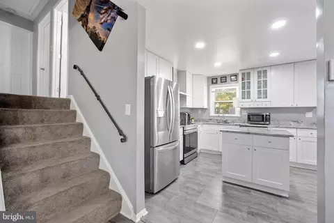 Entry Way - 6711 Longridge Dr, Lanham, MD 20706 photo 1 of 5