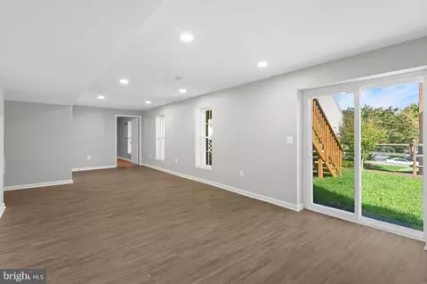 Living - 8908 Admiral Dr, Laurel, MD 20708 photo 6 of 6