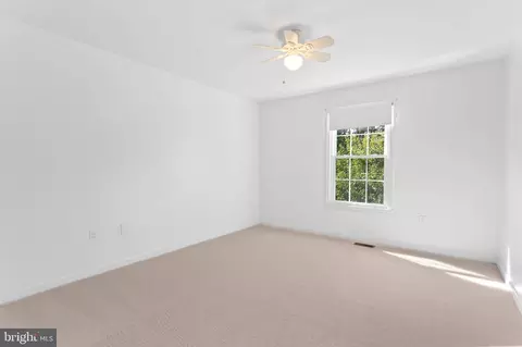 Bedroom - 8908 Admiral Dr, Laurel, MD 20708 photo 2 of 4