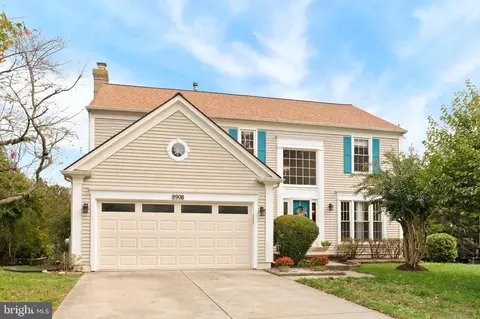 8908 Admiral Dr, Laurel, MD 20708