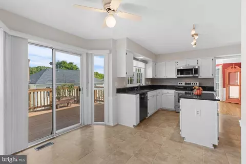 Kitchen - 8908 Admiral Dr, Laurel, MD 20708 photo 3 of 3