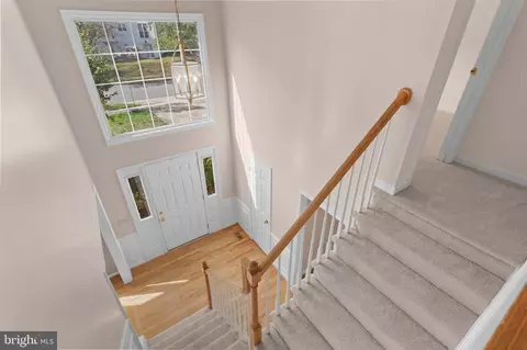 Entry Way - 8908 Admiral Dr, Laurel, MD 20708 photo 1 of 2