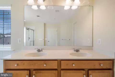 Bath - 2206 Tulson Ln, Bowie, MD 20721 photo 2 of 2