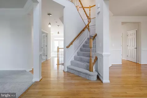 Entry Way - 2206 Tulson Ln, Bowie, MD 20721 photo 2 of 5