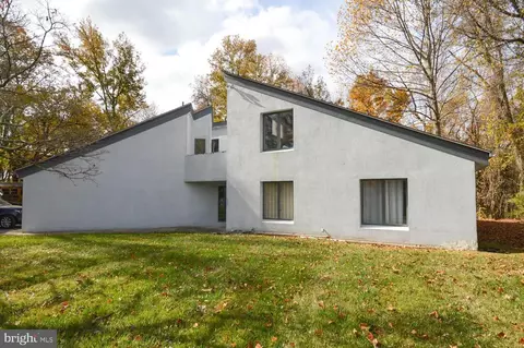 14000 Gadsen Ct, Marlboro, MD 20774