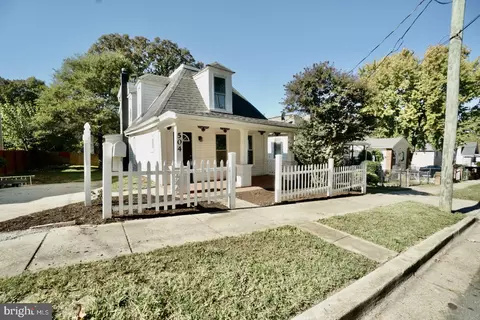 504 68th St, Capitol Heights, MD 20743