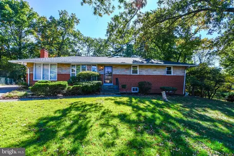 6007 Darel St, Suitland, MD 20746