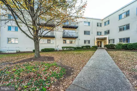 1009 Chillum Rd #216, Hyattsville, MD 20782