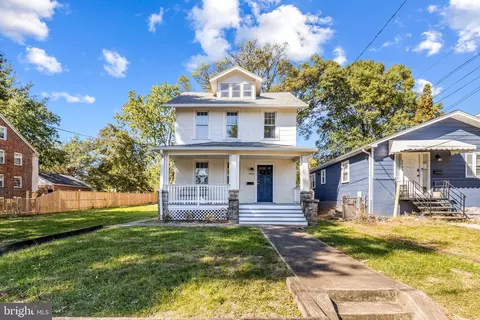3718 Parkwood St, Brentwood, MD 20722