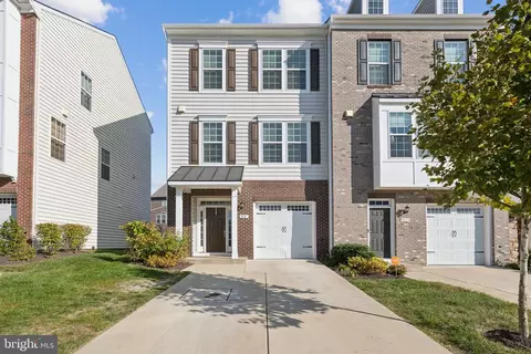 9067 Fox Stream Way, Marlboro, MD 20772