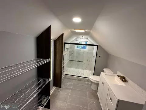 Bath - 4103 Maple, Suitland, MD 20746 photo 2 of 8