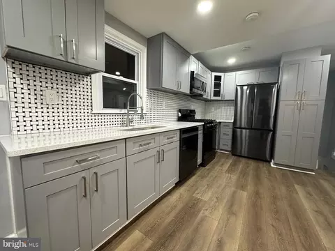 Kitchen - 4103 Maple, Suitland, MD 20746 photo 3 of 7