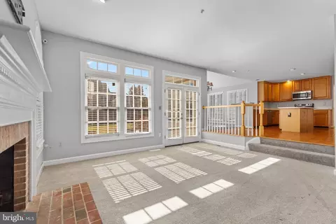 Living - 15101 Jerimiah Ln, Bowie, MD 20721 photo 3 of 4