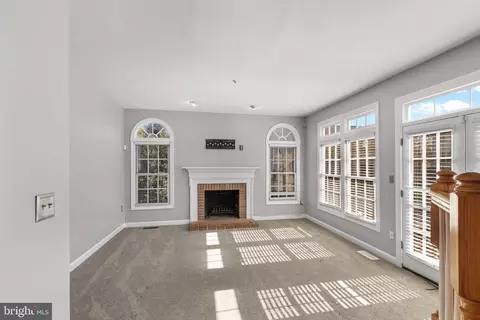 Living - 15101 Jerimiah Ln, Bowie, MD 20721 photo 2 of 4
