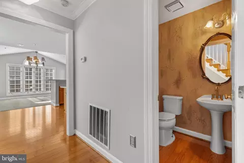 Entry Way - 15101 Jerimiah Ln, Bowie, MD 20721 photo 2 of 5