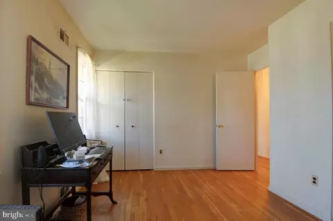 Bedroom - 9317 Pine View Ln, Clinton, MD 20735 photo 3 of 8