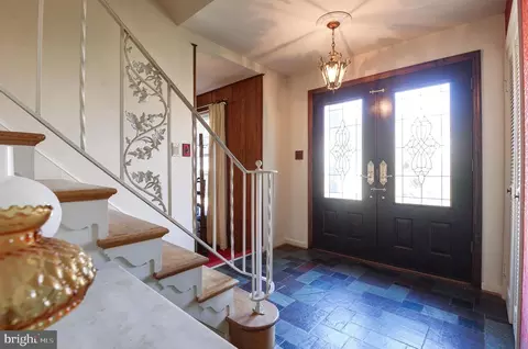 Entry Way - 9317 Pine View Ln, Clinton, MD 20735 photo 1 of 9