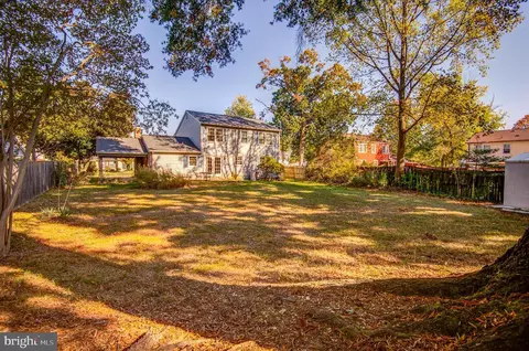 Exterior - 9317 Pine View Ln, Clinton, MD 20735 photo 11 of 13