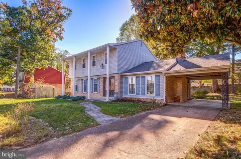 Exterior - 9317 Pine View Ln, Clinton, MD 20735 photo 2 of 13