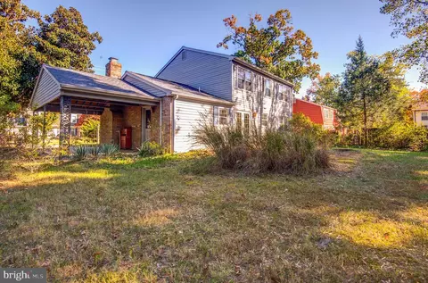 Exterior - 9317 Pine View Ln, Clinton, MD 20735 photo 6 of 13