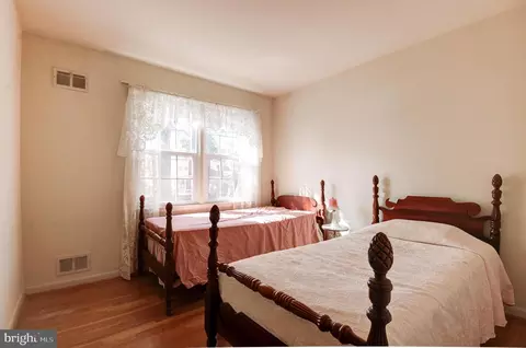 Bedroom - 9317 Pine View Ln, Clinton, MD 20735 photo 1 of 8