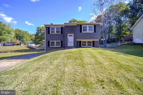 9502 Blanchard Dr, Fort Washington, MD 20744