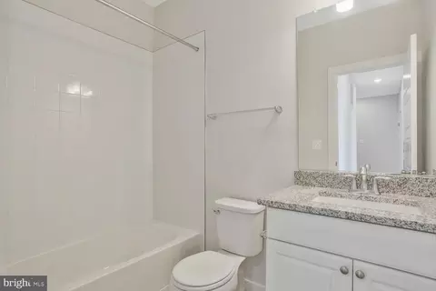 302 Summit Point Blvd, Bowie, MD 20716 photo 21