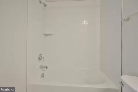 302 Summit Point Blvd, Bowie, MD 20716 photo 11