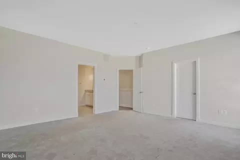 302 Summit Point Blvd, Bowie, MD 20716 photo 14