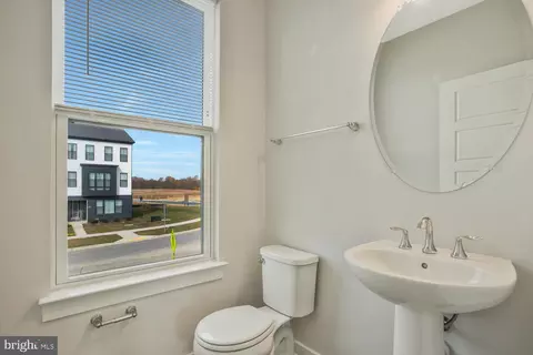302 Summit Point Blvd, Bowie, MD 20716 photo 16
