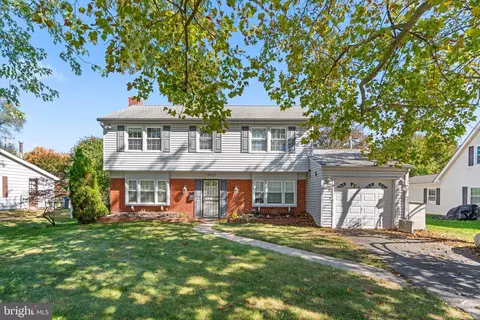 12800 Chesney Ln, Bowie, MD 20715