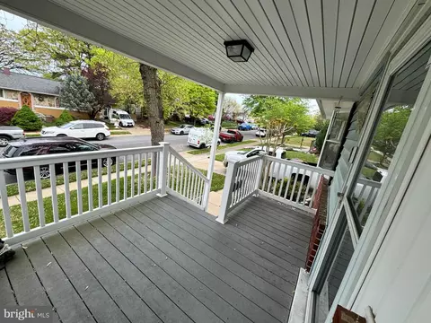 1111 Beall Pl, Laurel, MD 20707 photo 2