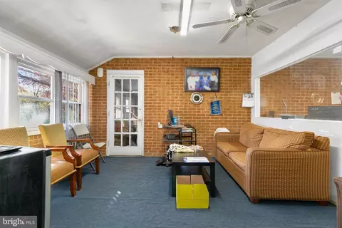9331 Lanham Severn Rd, Lanham, MD 20706 photo 15