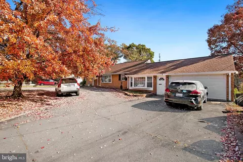 9331 Lanham Severn Rd, Lanham, MD 20706 photo 45