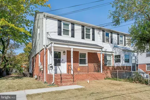3208 Beaumont St, Temple Hills, MD 20748
