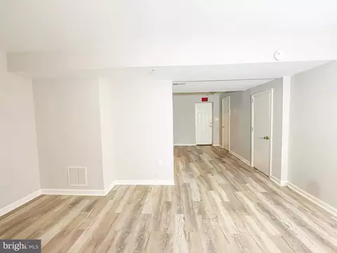 3327 E Glenreed Ct, Lanham, MD 20706 photo 13