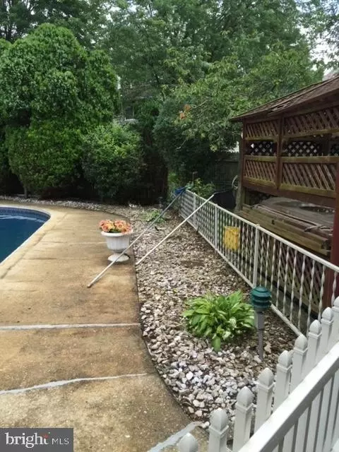 Exterior - 6907 Lamont Dr, Lanham, MD 20706 photo 7 of 7