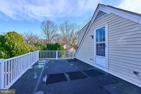 Exterior - 6907 Lamont Dr, Lanham, MD 20706 photo 4 of 7