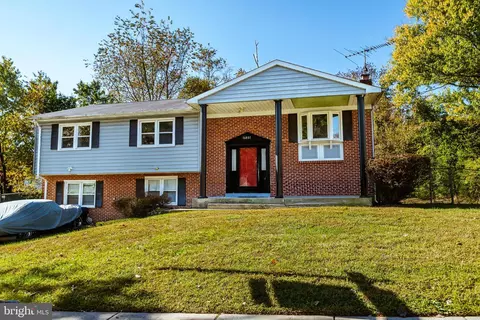 16801 Dorchester Pl, Marlboro, MD 20772